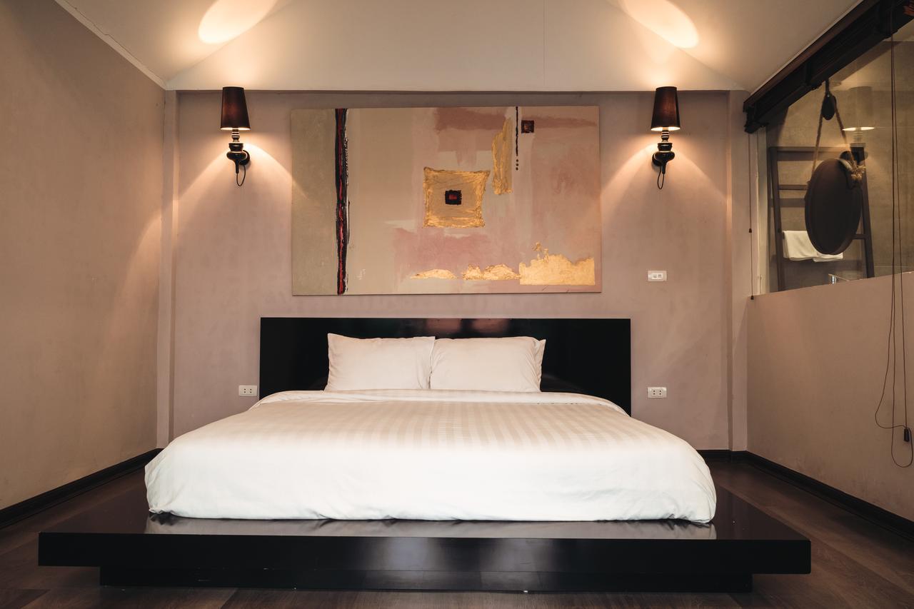 Oliving Serviced 3*